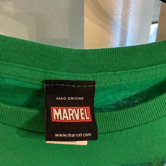 *EUC* 2011 Mad Engine Marvel Avengers Shirt - Green - Men’s Size XL - Picture 2 of 3